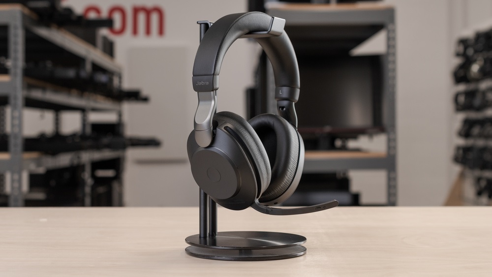Headphone Philips A3 Pro, Kolaborasi Armin Van Buuren yang Mantap